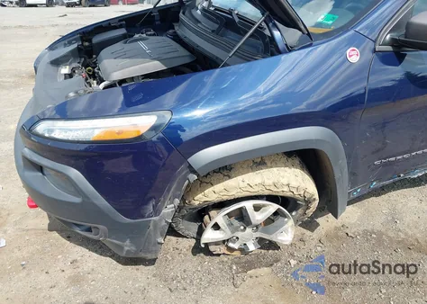 2014 Jeep Cherokee Trailhawk z USA, uszkodzony, nr VIN 1C4PJMBS4EW281449